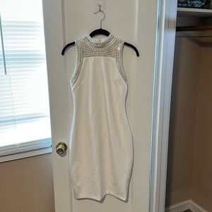 White Sleeveless dress